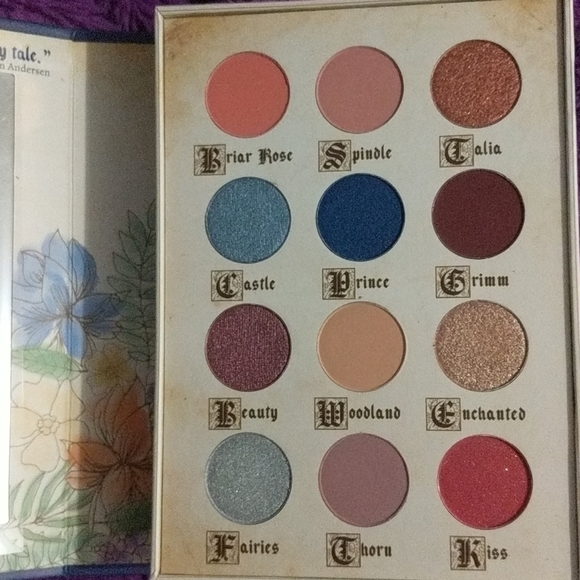Storybook Cosmetics Little Briar Rose Palette - Picture 2 of 3